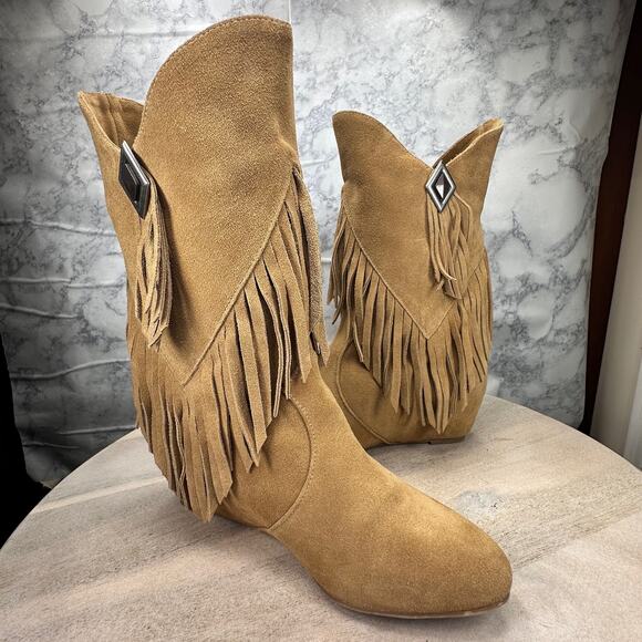 Obsession Rules Hopey Suede Tan Moccasin Fringe Boho Hidden Wedge Boots Women 8 - Picture 4 of 11